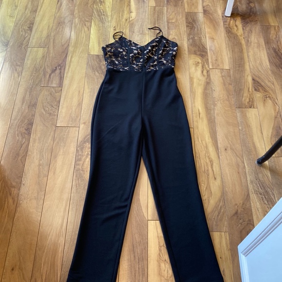 Jumpsuit size small - Picture 1 of 3